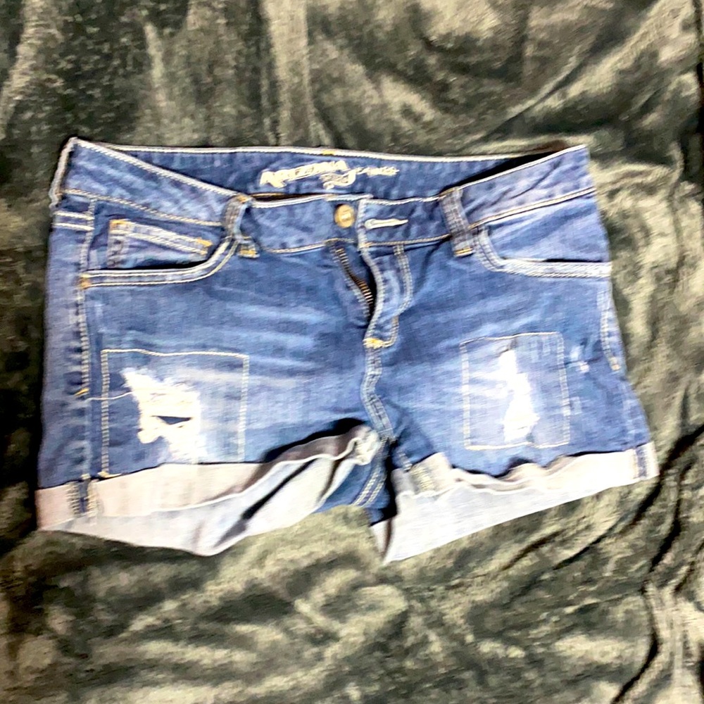 Arizona Jean shorts size 6-7